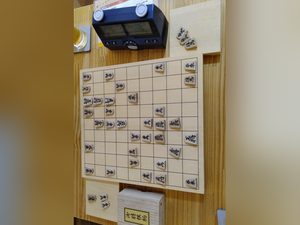 盤が横に倒れた写真